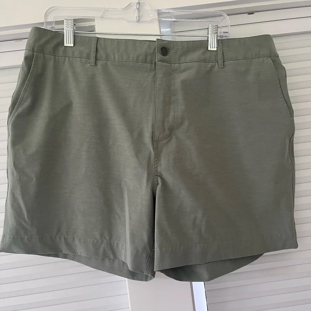Faherty Light Olive Sage Green All Day Shorts Belt Loop 5” inseam